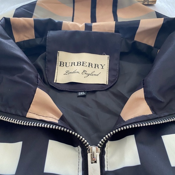 Men’s 3X Burberry hooded jacket. - Picture 3 of 4